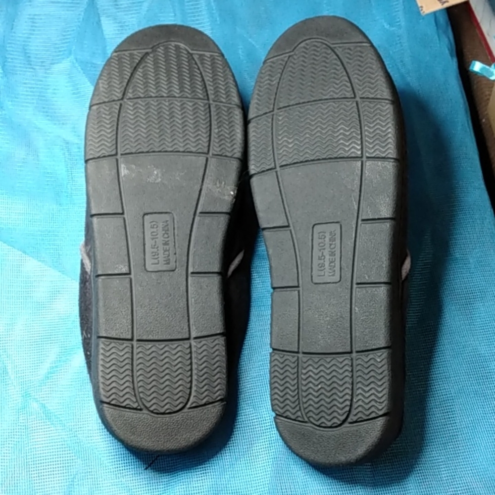 Weatherproof Slippers - Picture 6 of 6